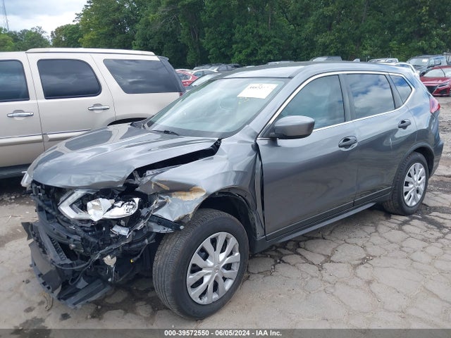 Nissan ROGUE S 2018 JN8AT2MV8JW314995 Image 2