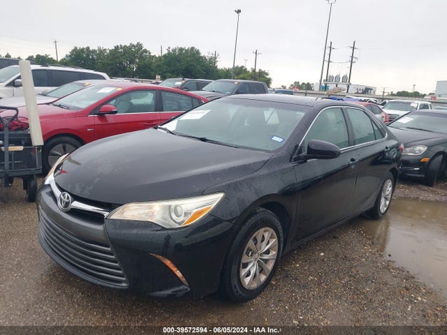 Toyota CAMRY LE 2015 4T4BF1FK2FR462469 Image 2