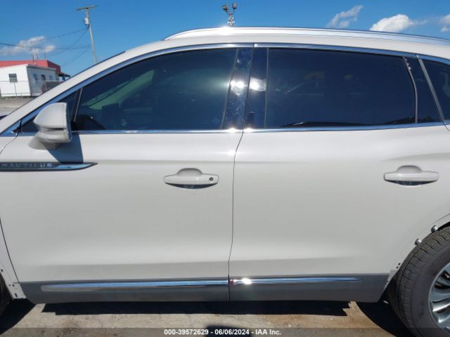 2LMPJ6J9XPBL10726 Lincoln Nautilus Standard