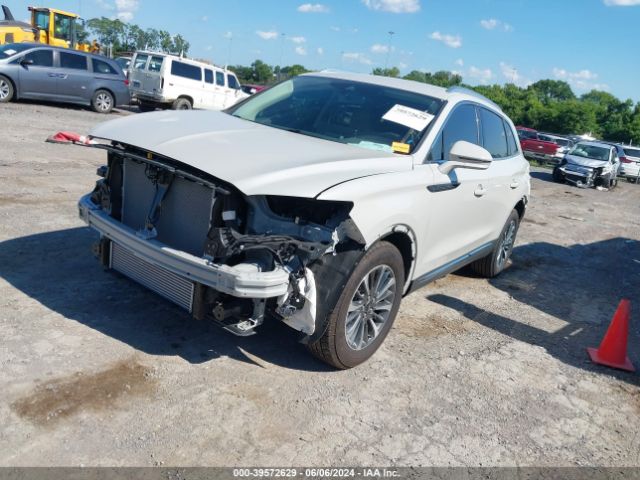 2LMPJ6J9XPBL10726 Lincoln Nautilus Standard