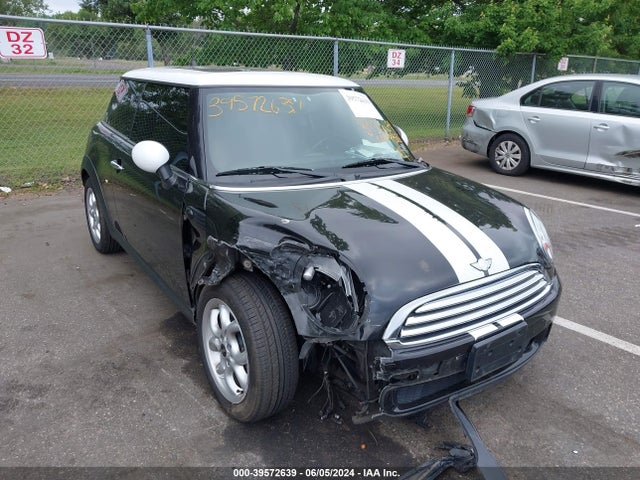 2009 MINI COOPER WMWMF33569TW73411 Photo 5