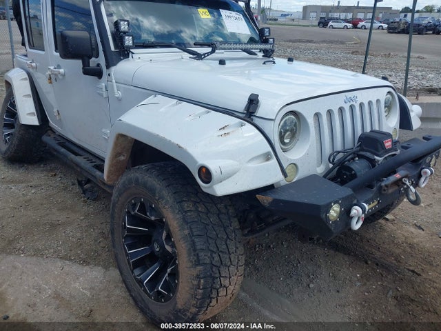 1C4BJWDG9HL661472 Jeep Wrangler Unlimited Sport 4x4