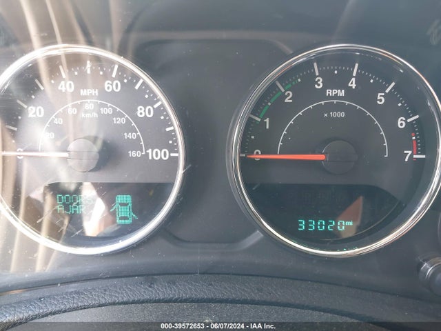 1C4BJWDG9HL661472 Jeep Wrangler Unlimited Sport 4x4