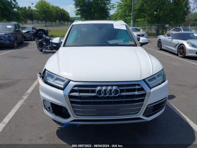WA1BNAFY0J2024277 Audi Q5 2.0t Premium/2.0t Tech Premium