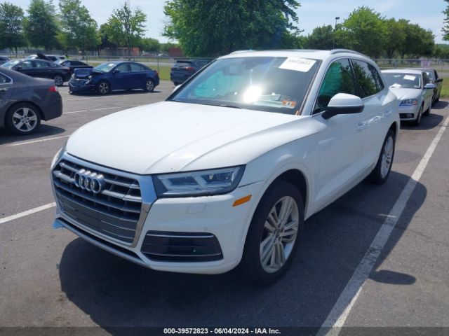 WA1BNAFY0J2024277 Audi Q5 2.0t Premium/2.0t Tech Premium