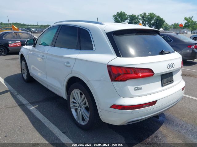 WA1BNAFY0J2024277 Audi Q5 2.0t Premium/2.0t Tech Premium