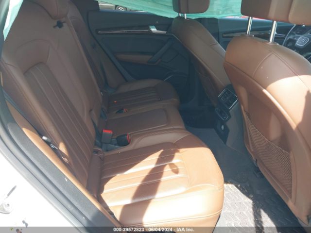 WA1BNAFY0J2024277 Audi Q5 2.0t Premium/2.0t Tech Premium