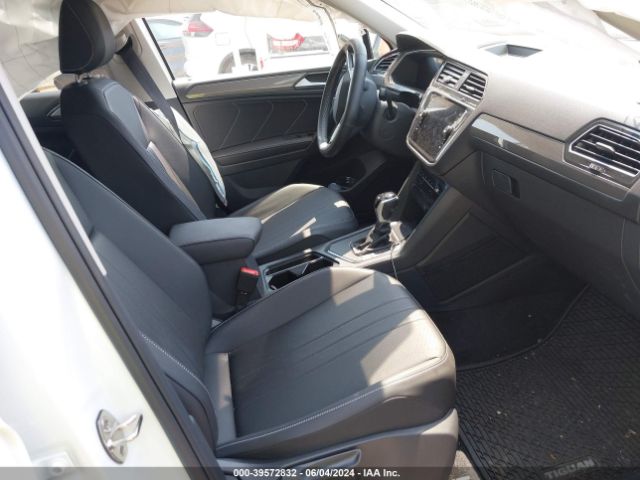 3VV3B7AX6PM114881 Volkswagen Tiguan 2.0t Se
