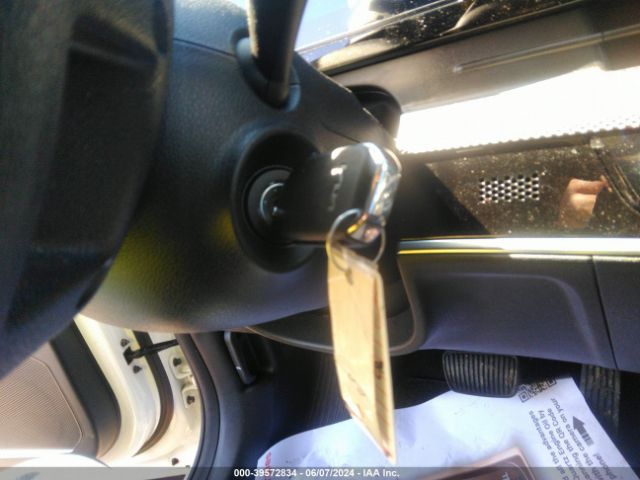 KNDPU3AG0P7098562 KIA Sportage Hybrid Lx