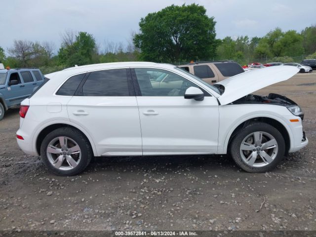 WA1BNAFY5K2036166 Audi Q5 45 Premium