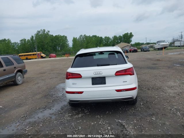 WA1BNAFY5K2036166 Audi Q5 45 Premium