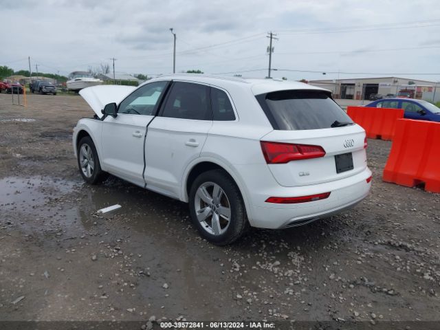 WA1BNAFY5K2036166 Audi Q5 45 Premium