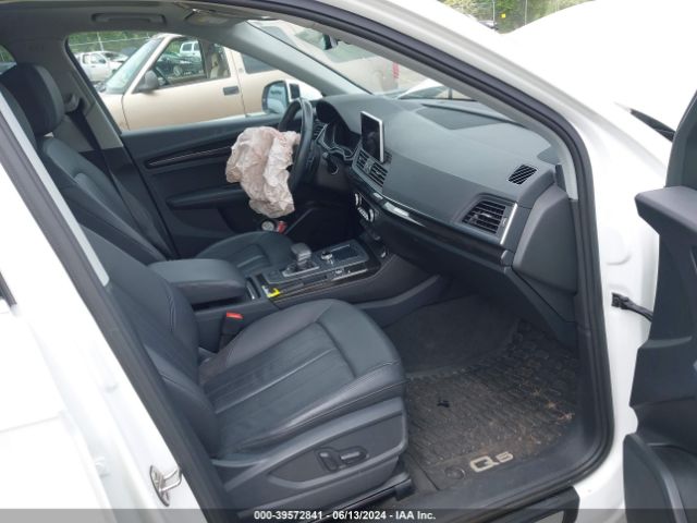 WA1BNAFY5K2036166 Audi Q5 45 Premium