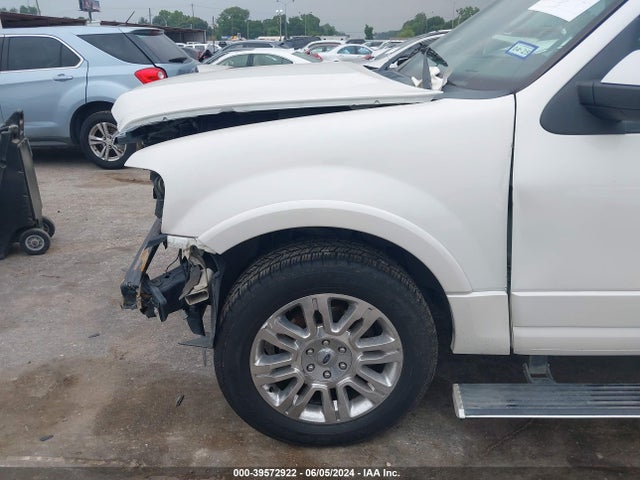 Ford Expedition Limited 2014 1FMJU1K59EEF38676 Image 16