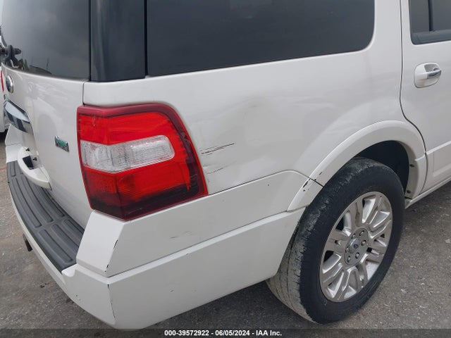 Ford Expedition Limited 2014 1FMJU1K59EEF38676 Image 18