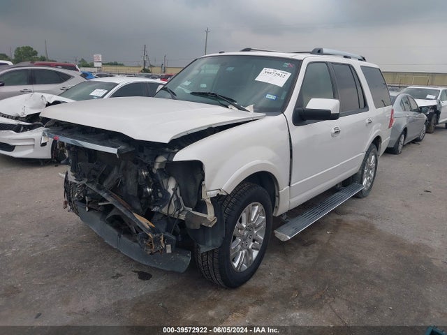 Ford Expedition Limited 2014 1FMJU1K59EEF38676 Image 2
