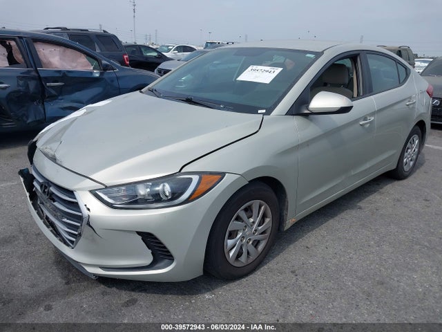 Hyundai ELANTRA SE 2017 5NPD74LF0HH152766 Image 2