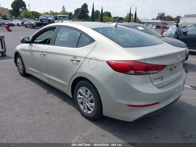 Hyundai ELANTRA SE 2017 5NPD74LF0HH152766 Image 3