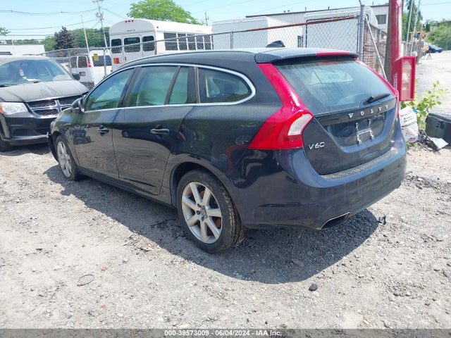 YV140MEK0G1314488 Volvo V60 T5 Drive-e Premier