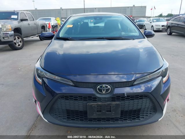 5YFEPMAE5NP355598 Toyota COROLLA LE
