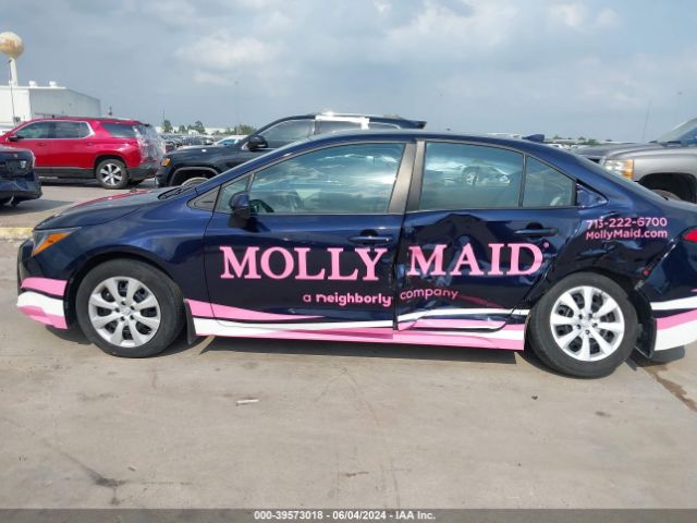 5YFEPMAE5NP355598 Toyota COROLLA LE