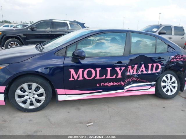 5YFEPMAE5NP355598 Toyota COROLLA LE