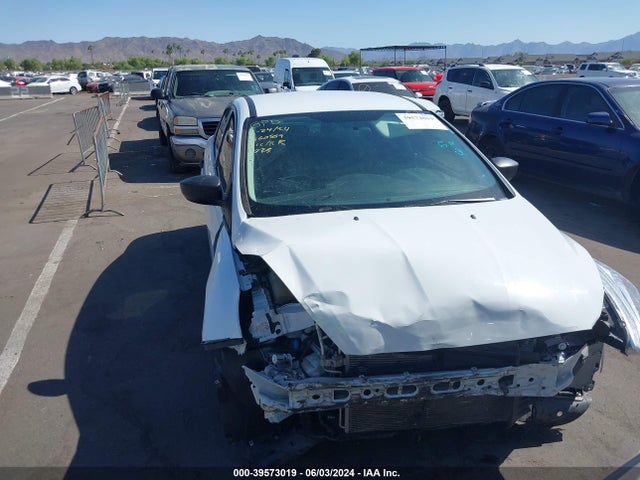 Ford FOCUS S 2018 1FADP3E27JL322813 Image 6