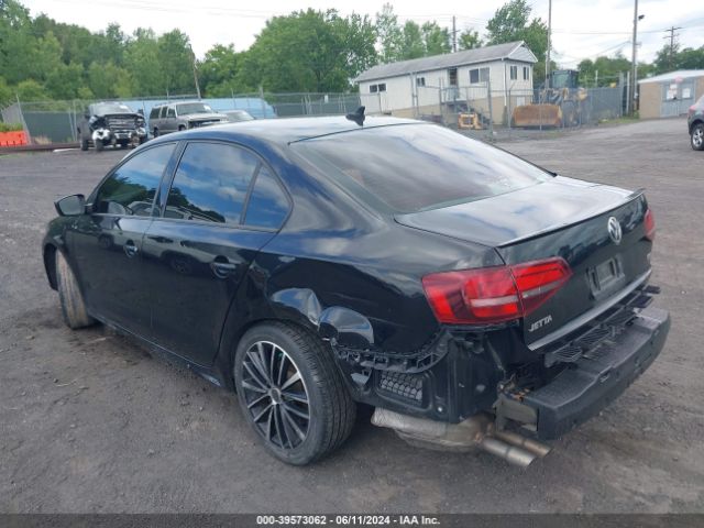 3VWD17AJ8GM416395 Volkswagen Jetta 1.8t Sport