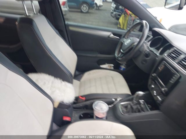 3VWD17AJ8GM416395 Volkswagen Jetta 1.8t Sport