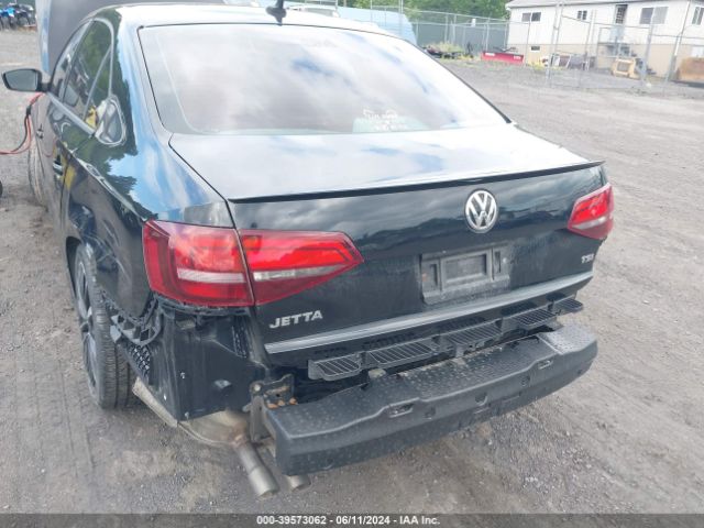 3VWD17AJ8GM416395 Volkswagen Jetta 1.8t Sport