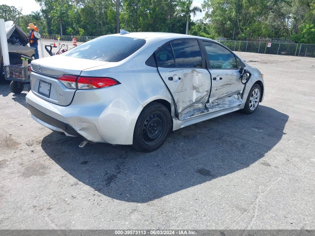 Toyota COROLLA LE 2021 5YFEPMAE1MP149788 Image 4