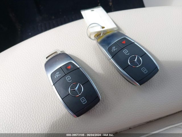 W1N4N4GB8MJ251536 Mercedes-Benz GLA 250