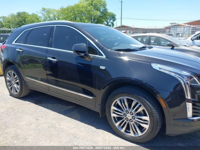 1GYKNCRS8HZ215983 Cadillac Xt5 Premium Luxury
