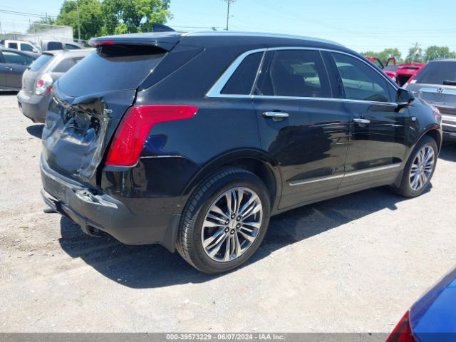 1GYKNCRS8HZ215983 Cadillac Xt5 Premium Luxury