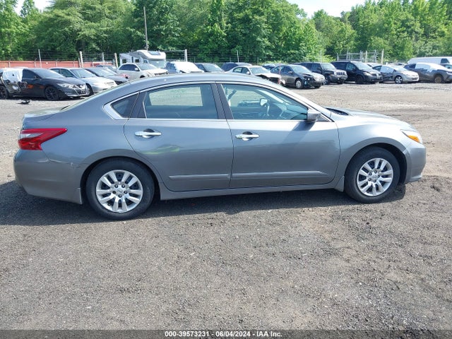 Nissan Altima 2.5 S 2018 1N4AL3AP8JC279504 Image 13