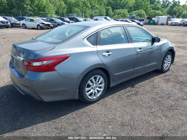 Nissan Altima 2.5 S 2018 1N4AL3AP8JC279504 Image 4