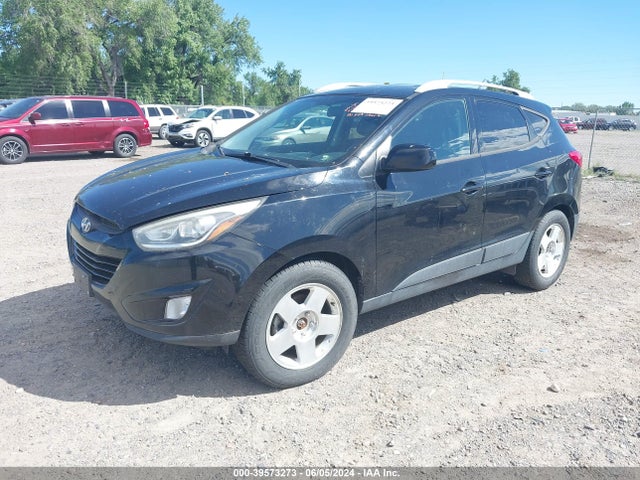 Hyundai TUCSON SE 2015 KM8JUCAG0FU062775 Image 2
