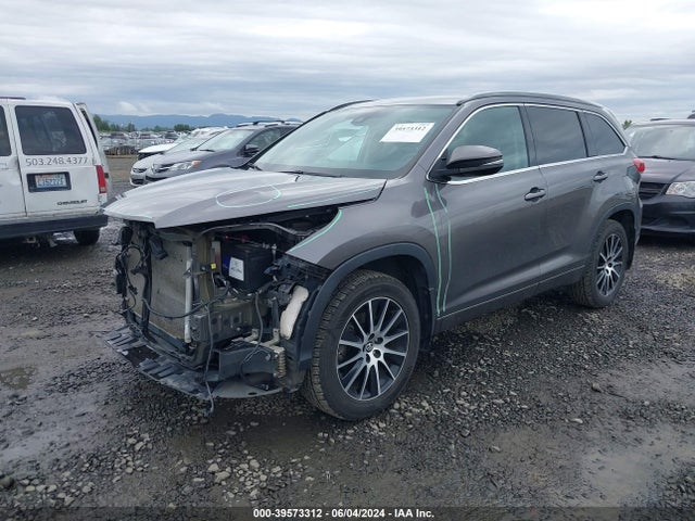 Toyota Highlander Se 2018 5TDJZRFH4JS541062 Image 2