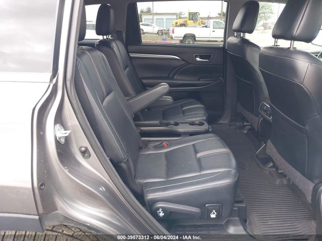 Toyota Highlander Se 2018 5TDJZRFH4JS541062 Image 8