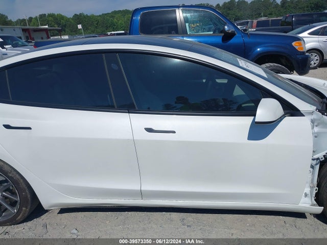 Tesla Model 3 Long Range Dual Motor All-wheel Drive 2022 5YJ3E1EB2NF332027 Image 12