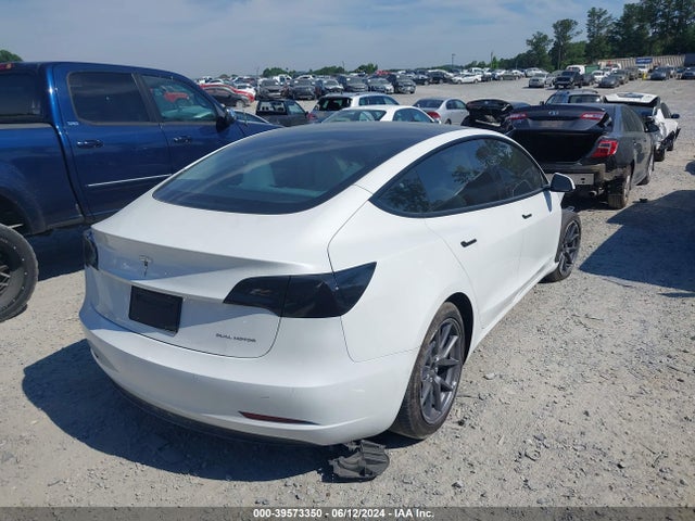 Tesla Model 3 Long Range Dual Motor All-wheel Drive 2022 5YJ3E1EB2NF332027 Image 4