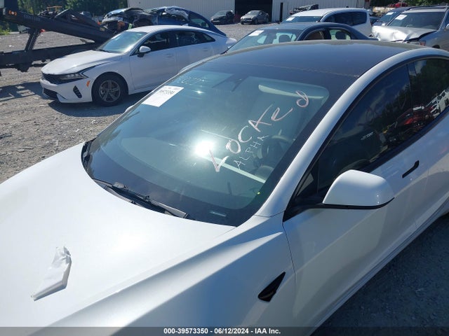 Tesla Model 3 Long Range Dual Motor All-wheel Drive 2022 5YJ3E1EB2NF332027 Image 7
