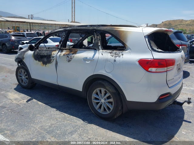 KIA Sorento 3.3l Lx 2016 5XYPG4A50GG002010 Image 3