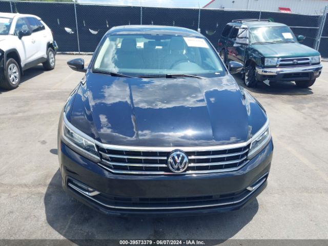 1VWBA7A30JC005297 Volkswagen Passat 2.0t Se