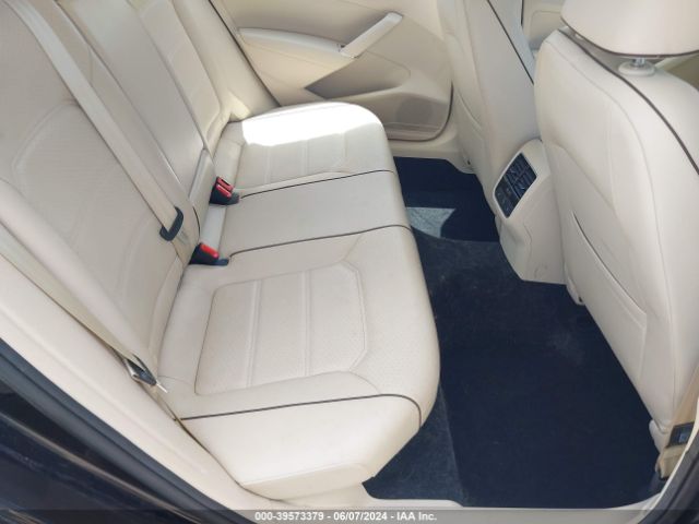 1VWBA7A30JC005297 Volkswagen Passat 2.0t Se