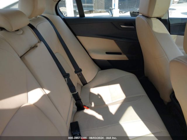 SAJAJ4FX7JCP19938 Jaguar Xe 25t Premium