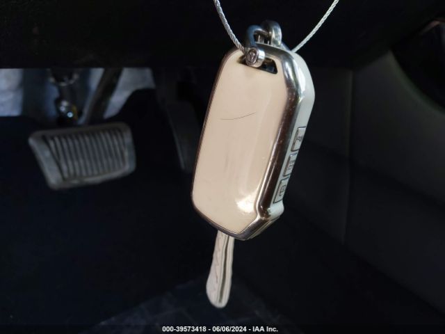 KNDEU2AA9N7314855 KIA SELTOS S