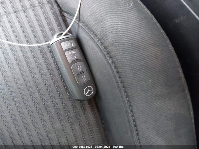 JM1BM1V75E1105689 Mazda Mazda3 I Touring