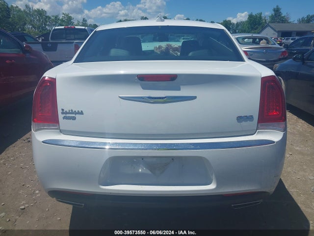 2C3CCAKG3LH142030 Chrysler 300 Limited Awd