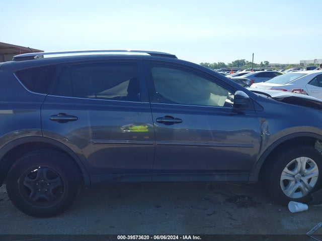 Toyota RAV4 LE 2015 JTMZFREV3FJ044205 Image 13